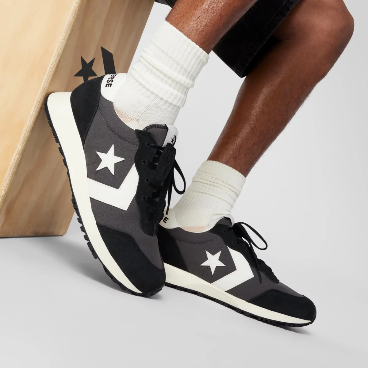 Converse Omega Trainer Unisex Sneakers