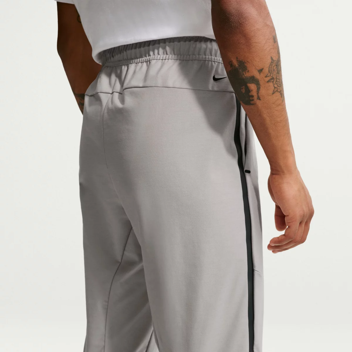 Nike - Nike Tech Dri-FIT Men's Knit Pants