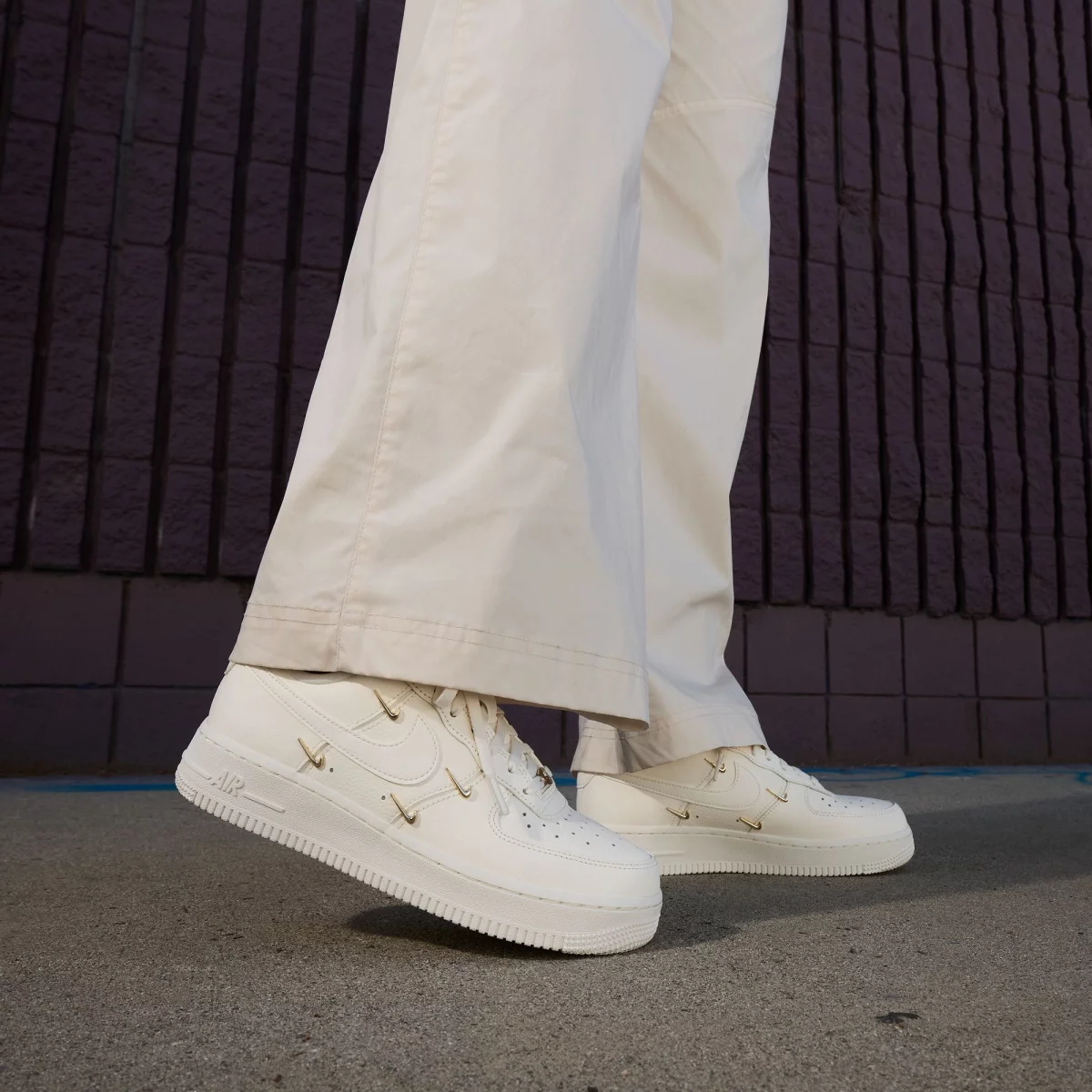 Nike - Nike Air Force 1 ’07 LX Γυναικεία Sneakers