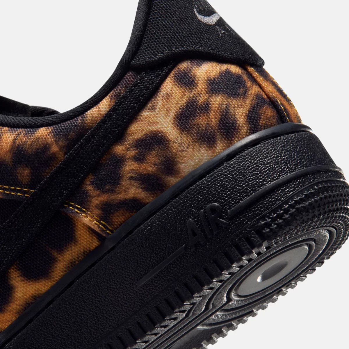 Nike - Nike Air Force 1 '07 SE Leopard Γυναικεία Sneakers - BLACK-BEIG (0315)