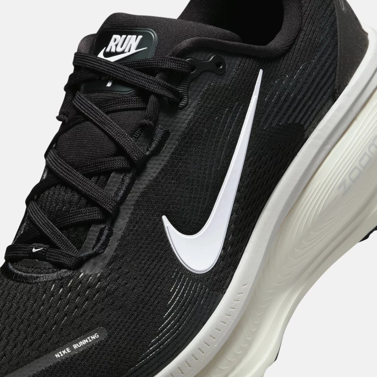 Nike - Nike Vomero 18 Ανδρικά Παπούτσια για Τρέξιμο - BLACK-WHIT (0313)