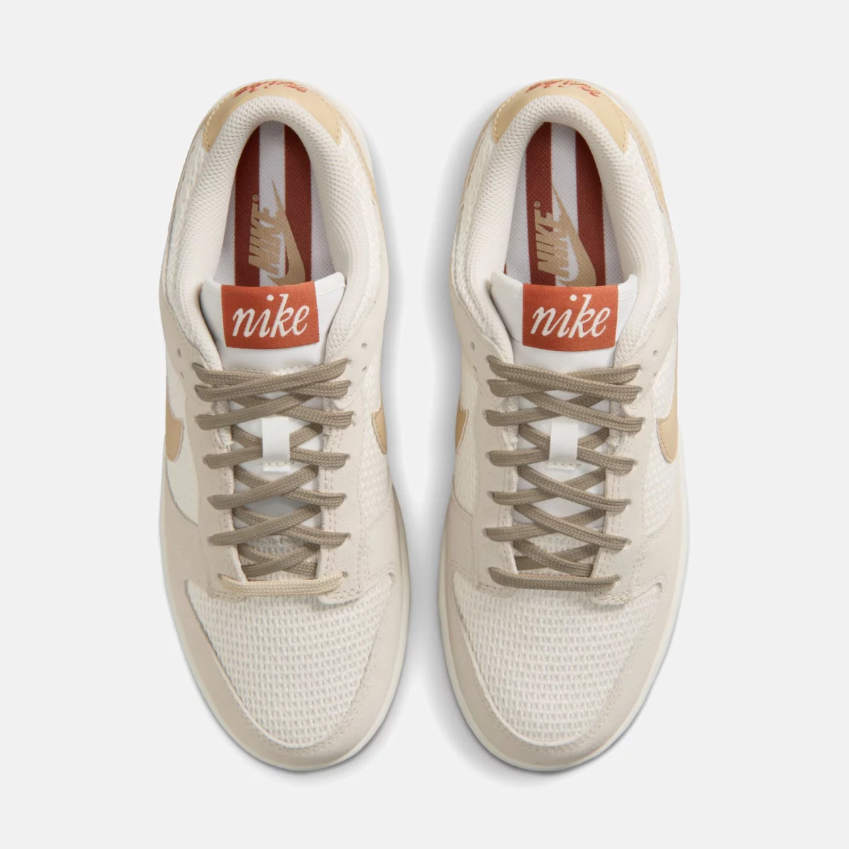 Nike - Nike Dunk Low SE Γυναικεία Sneakers - BEIG-WHITE (0340)