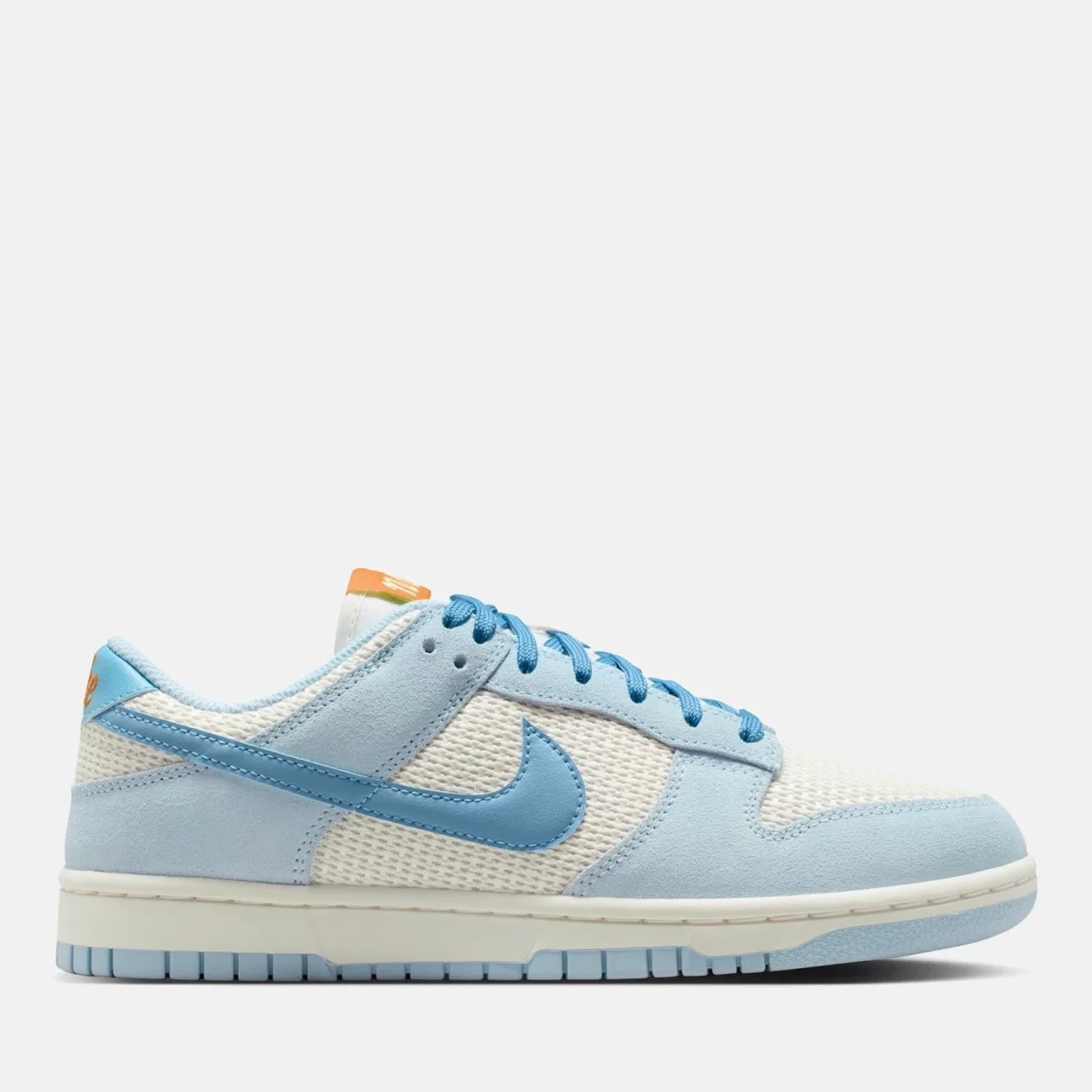 Nike - Nike Dunk Low SE Γυναικεία Sneakers - LT BLU-WHI (0704)