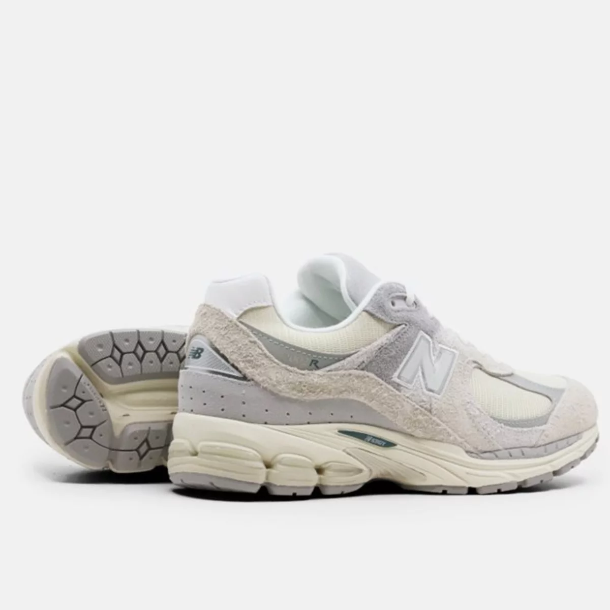 New Balance 2002R Unisex Sneakers